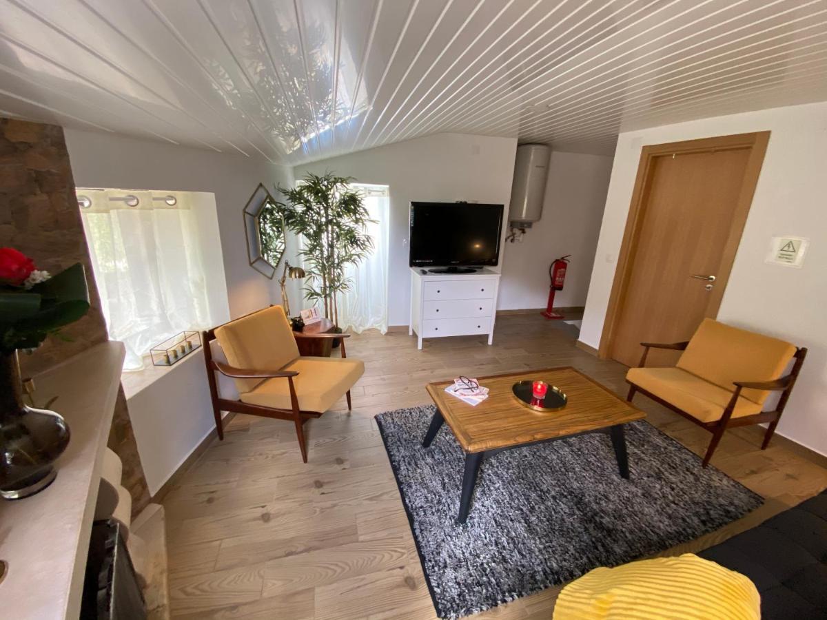 Isabel House Alojamento Rural Пампильоза-да-Серра Экстерьер фото